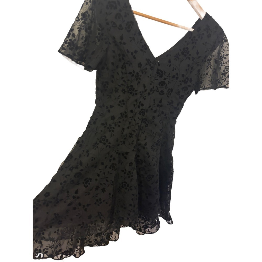Vintage CDC Black Velvet floral‎ Dress Whimsy/goth Flutter Sleeve Y2K Size 4